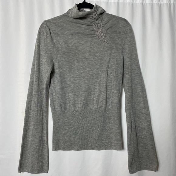 Anthropologie Sweaters - Anthropologie MOTH Lightweight Appliqué sweater L